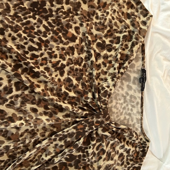 Anne Klein Animal Print Blouse - Picture 2 of 4